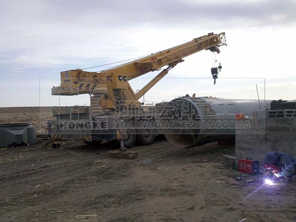 黑龍江呼蘭縣頁巖陶?；剞D窯生產(chǎn)線安裝現(xiàn)場